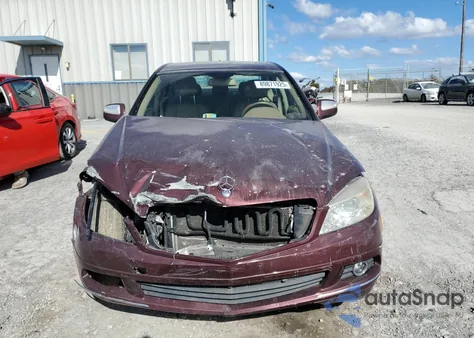 2008 Mercedes-Benz C 300 из США, поврежденный, VIN WDDGF54X28R020085